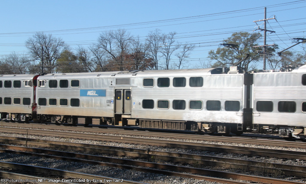 Northbound Metra Train #118